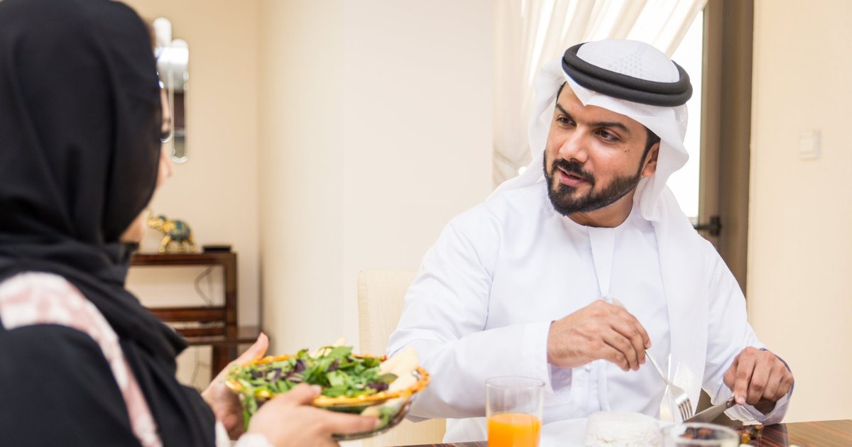 دليل التغذية في رمضان للرياضيين: حافظ على لياقتك أثناء الصيام