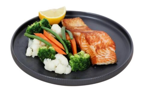 Grilled Salmon With Vegetable