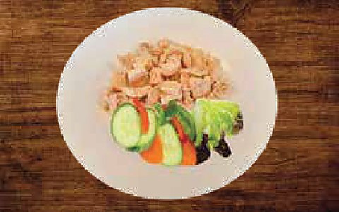 Steam Chicken with Salad