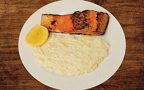 Tandoori Salmon with Mash Potato